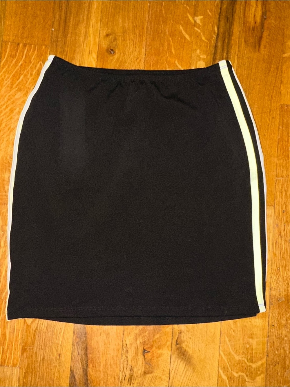 Black Side-Stripe Athletic Skirt